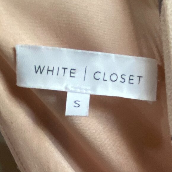 White Closet | Jumpsuit Floral Wide-Legl |‎ Size S Women's - Picture 8 of 13